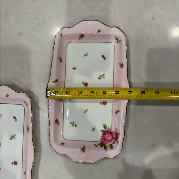 ROYAL ALBERT NEW COUNTRY ROSE SANDWICH TRAY 11 1/2” Set of 2 - Picture 8 of 8
